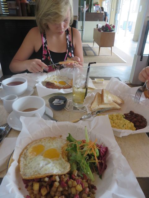 Hotellin aamupala oli nk. "set breakfast", joka ei kuitenkaan jättänyt nälkäiseksi