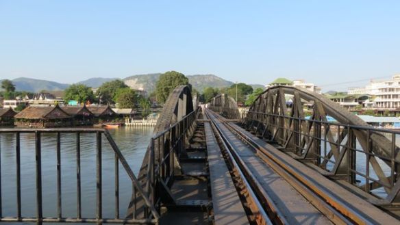 Kaunis paikka auringon alkaessa laskea ja hieno historiallinen tunnelma!