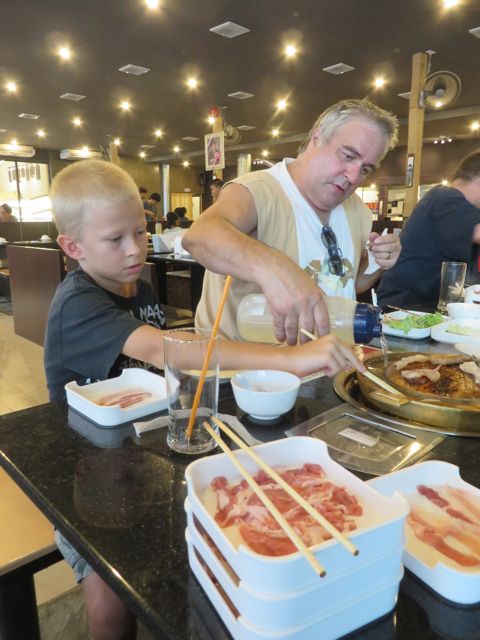 Poikien ehdoton suosikki oli pekoni!