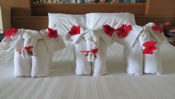 Joka päivä pyyhkeistä oli taiteiltu erilaisia, yleensä eläinaiheisia taideteoksia