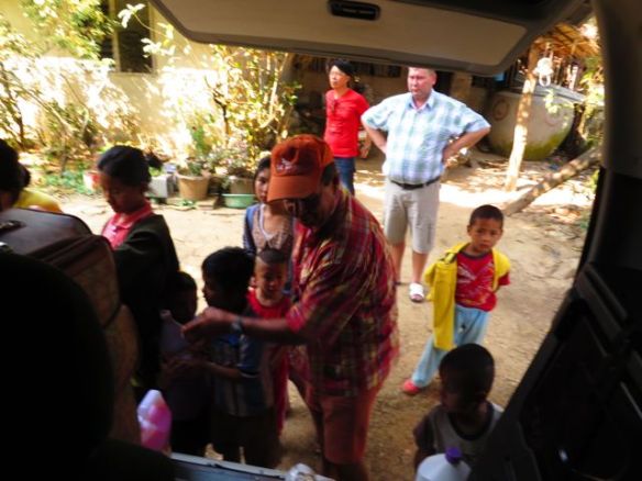 Tavaroiden purku alkamassa