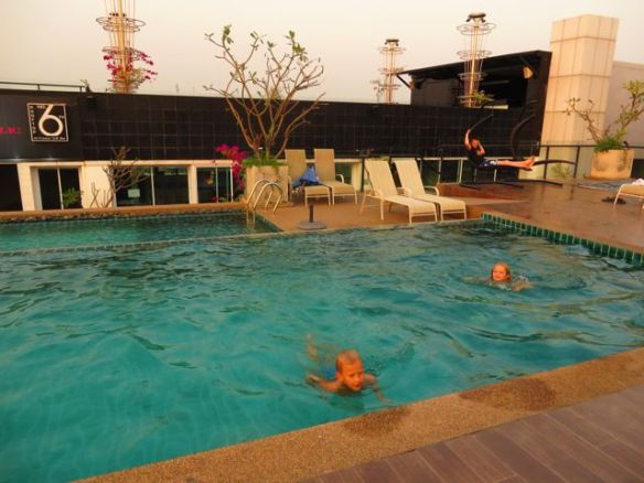 Auringonlaskun uimarit