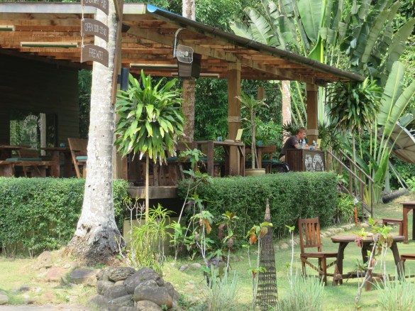 CastAway Bar ja Resort