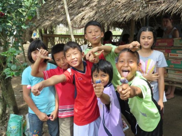 Lapsista huokuva ilo ja tyytyväisyys tuntui kerrassaan mahtavalta, verrattuna alkuaikojen ujouteen ja jopa apatiaan