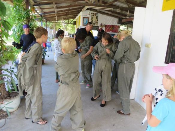 Suojahaalareihin sonnustautumista