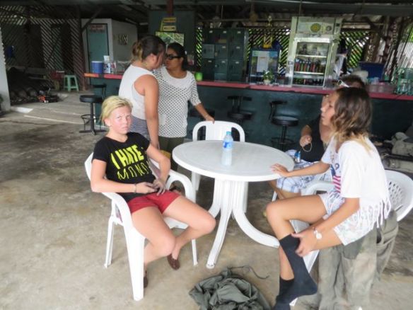 Väsyneet, hikiset ja onnelliset