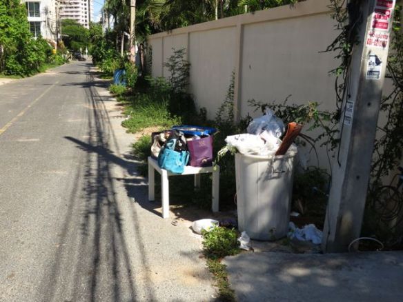 Kierrätys toimii: kaikki tavarat, jotka jätimme roskisten viereen hävisivät alle tunnissa