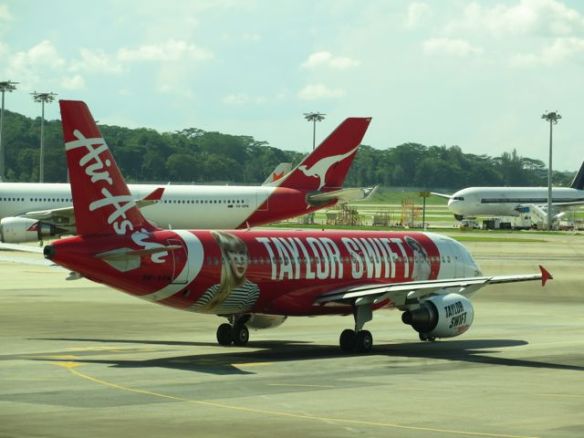 Joillakin on nimikkokoneet...